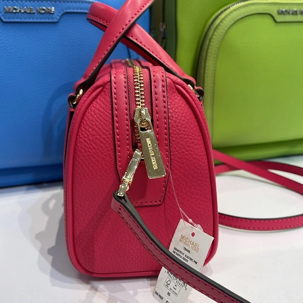 Michael Kors Travel Small Duffle Leather Crossbody Satchel Electric Pink
NWT - Picture 4 of 16